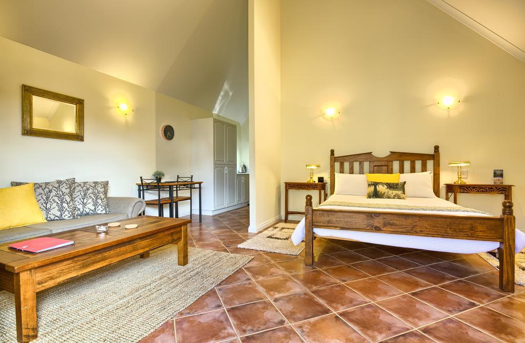 Spencer Suites Όλμπανι Εξωτερικό φωτογραφία